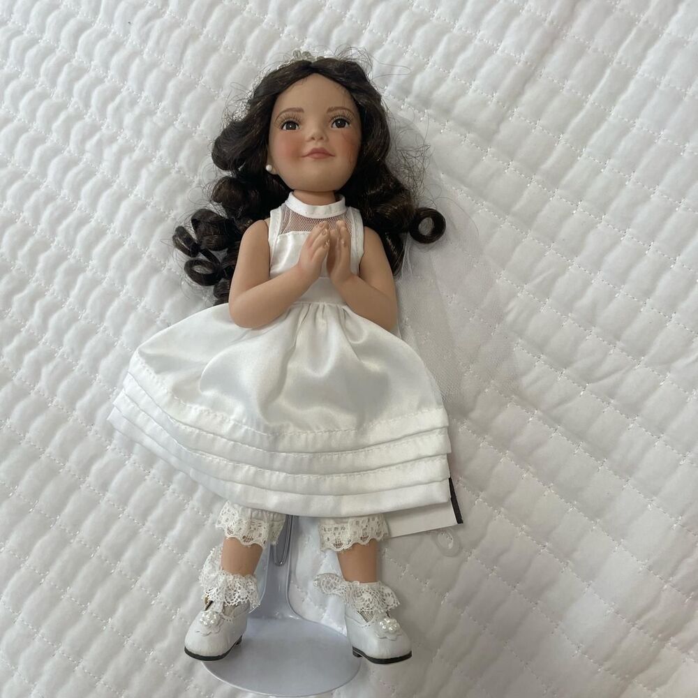 Unbranded White Dolls-accessories